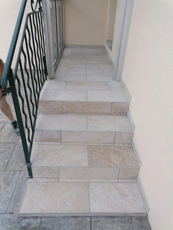 Rénovation d'un péron à Calvisson, Nîmes, Antho Carreaux