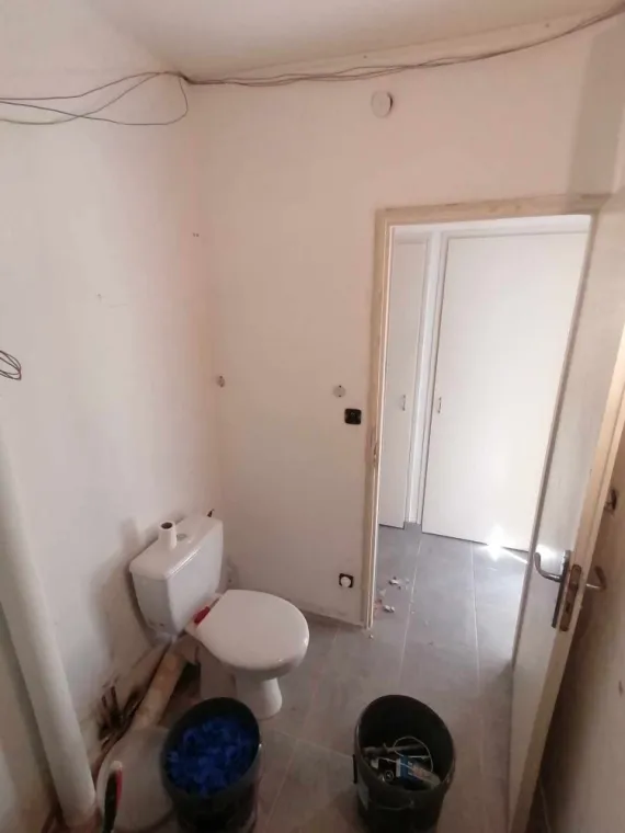 Rénovation d'une salle de bain dans un appartement à Nîmes, Nîmes, Antho Carreaux