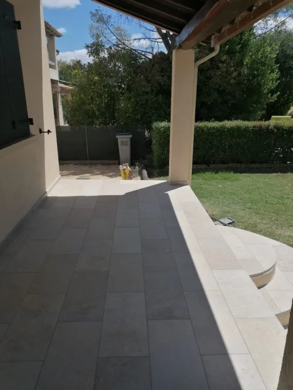 Rénovation terrasse extérieure à Nîmes, Nîmes, Antho Carreaux